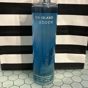 Bath and body works body spray